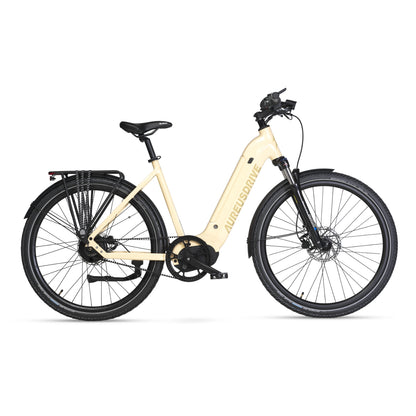 AureusDrive DailyDrive E-Bike Apricot mit tiefem Einstieg und Riemenantrieb.
