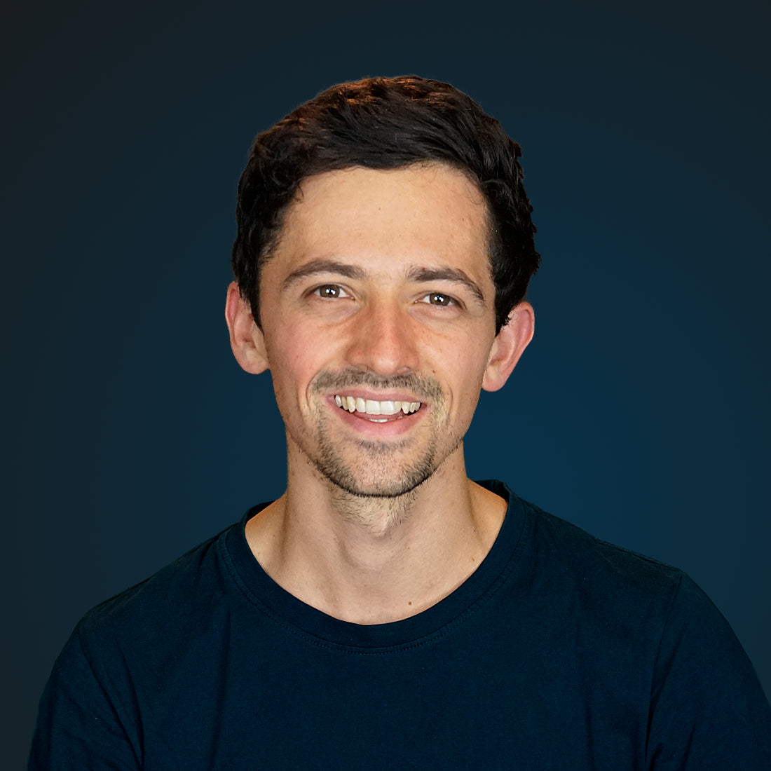 Lukas von UpVolt Basel, freundlicher Akku-Spezialist und Co-Founder